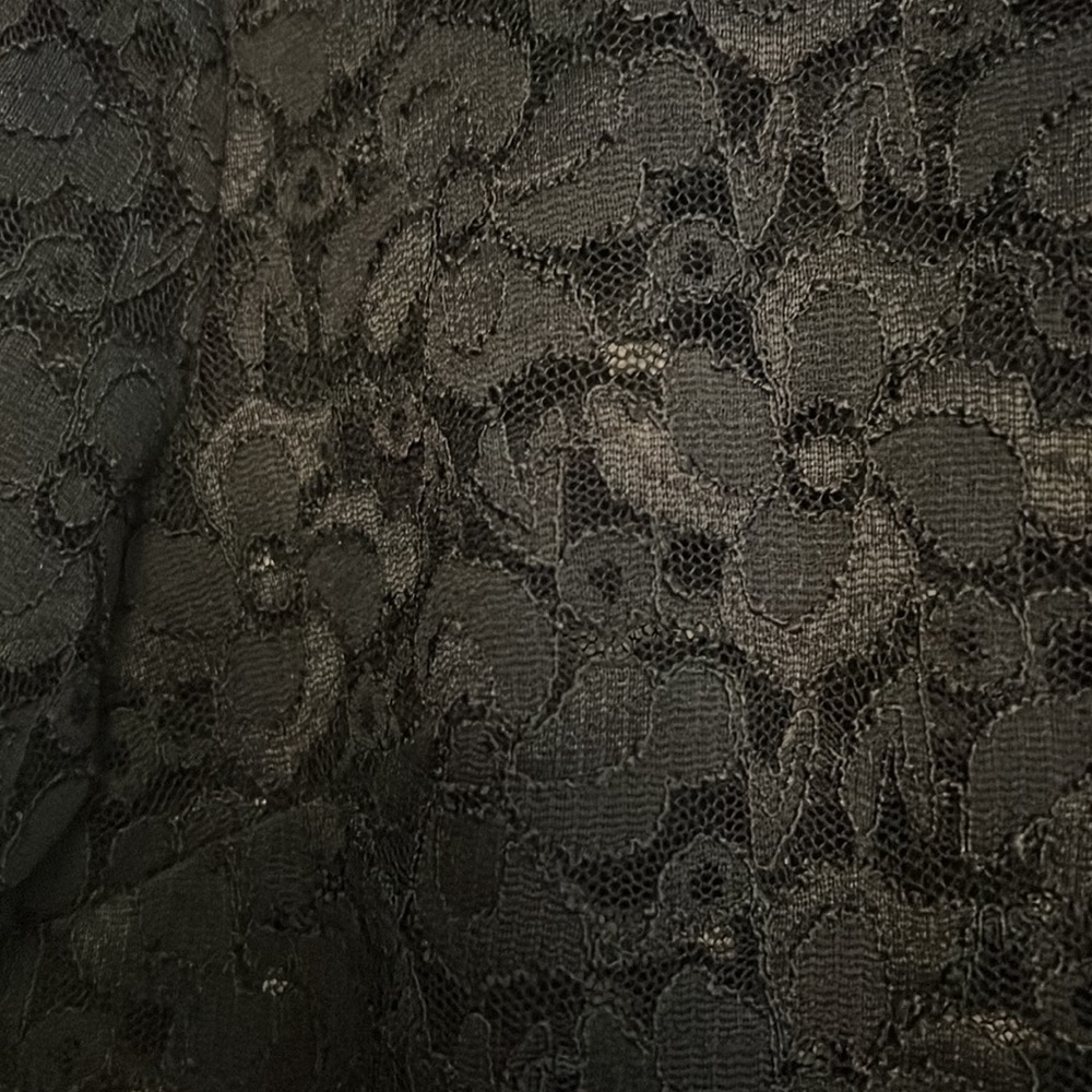 Matty M Black Lace Sheer Overlay Blouse Top Size Medium - Picture 5 of 7